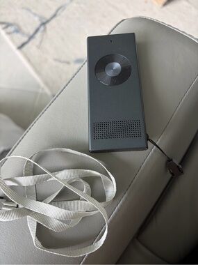 Poliglu Instant Real-Time Voice Translator 40+ Languages